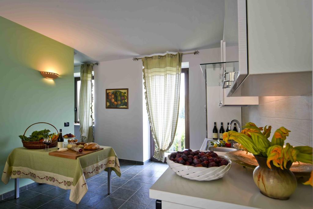 Casa Nalin Apartment La Morra Room photo